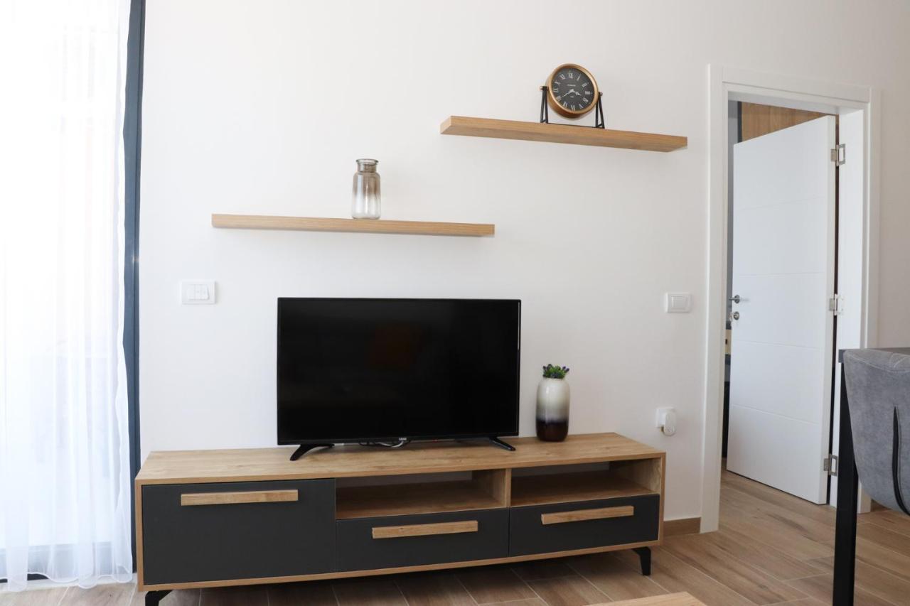 Eagles Apartments & Suites Ulcinj Exterior photo