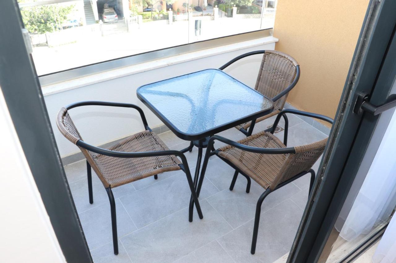 Eagles Apartments & Suites Ulcinj Exterior photo