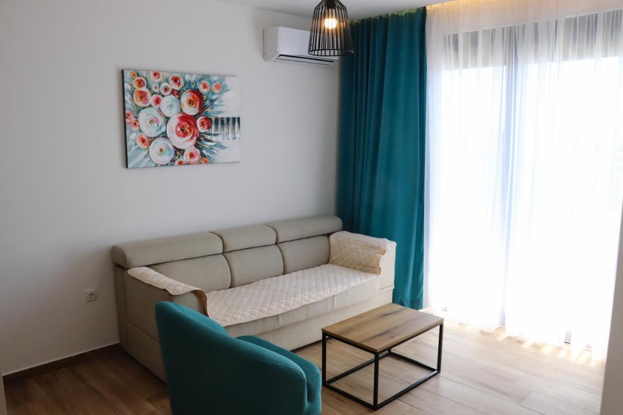 Eagles Apartments & Suites Ulcinj Exterior photo